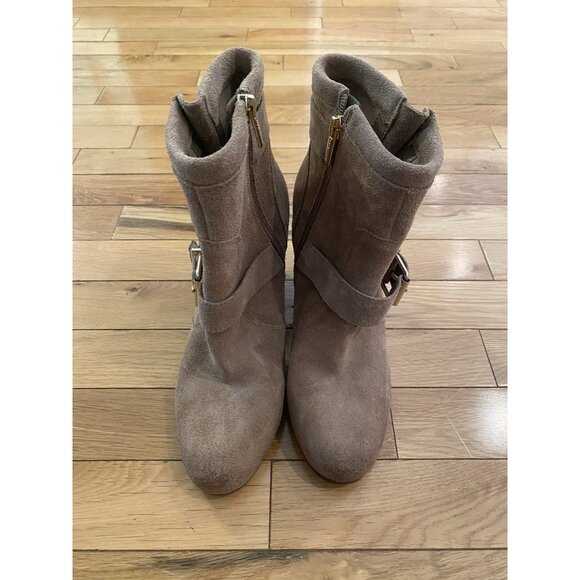 Vince Camuto Ankle Boot Simlee Wild Mushroom Heel Leather Suede Bootie Size 8 38 - Picture 2 of 7